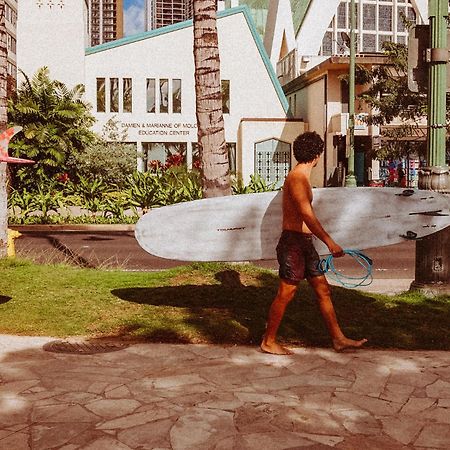 Royal Grove Waikiki Hotel Хонолулу Екстериор снимка