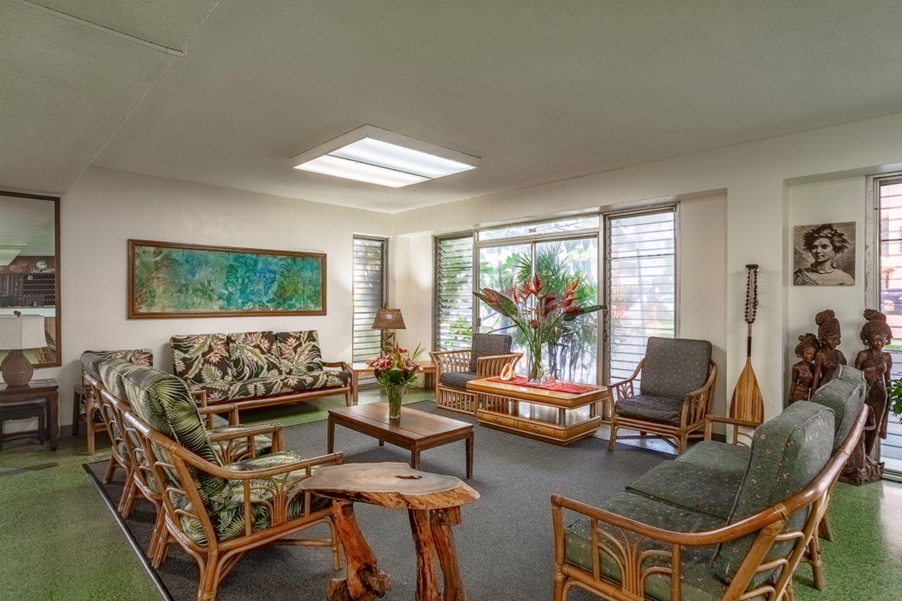 Royal Grove Waikiki Hotel Хонолулу Екстериор снимка