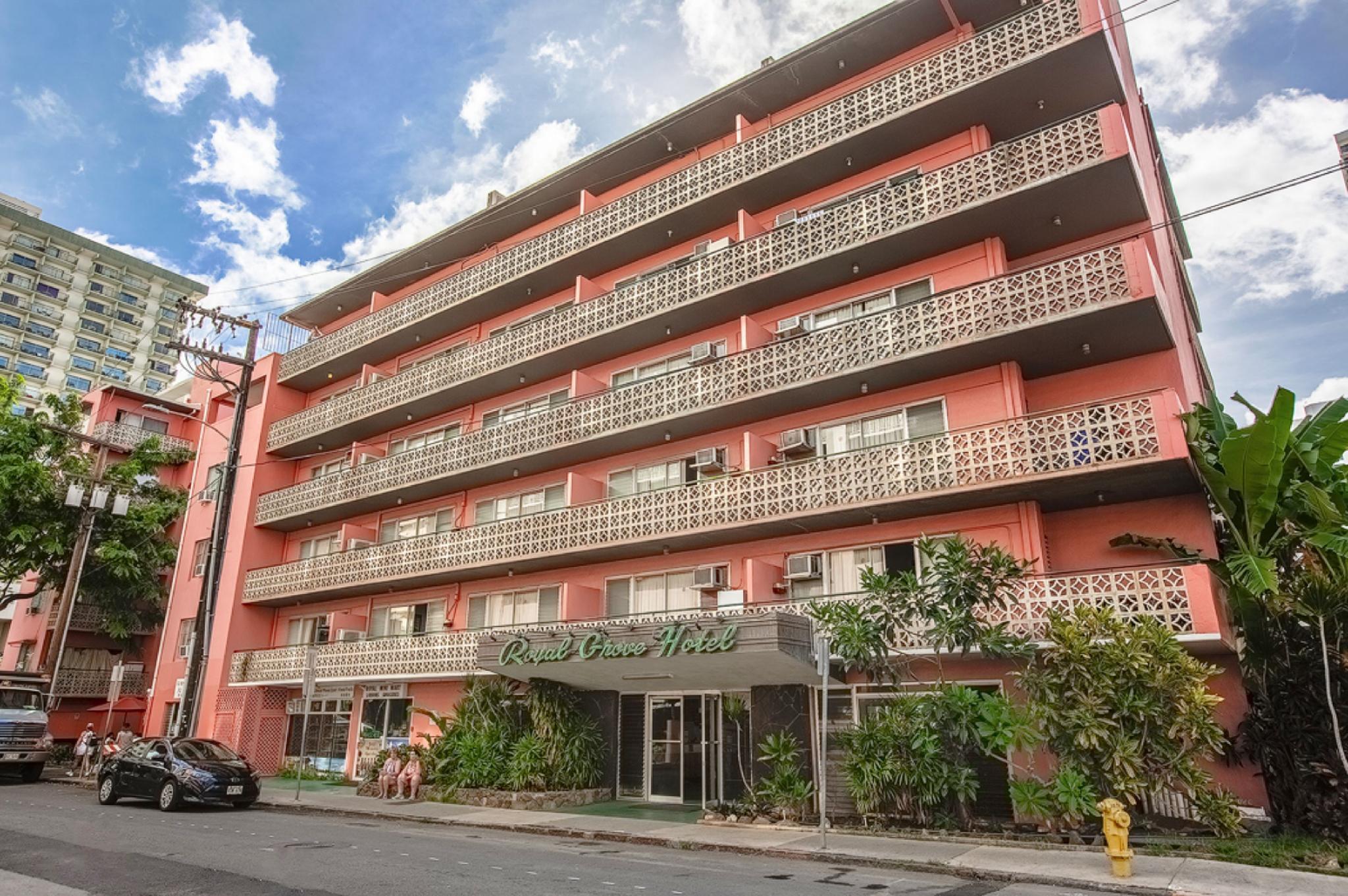 Royal Grove Waikiki Hotel Хонолулу Екстериор снимка