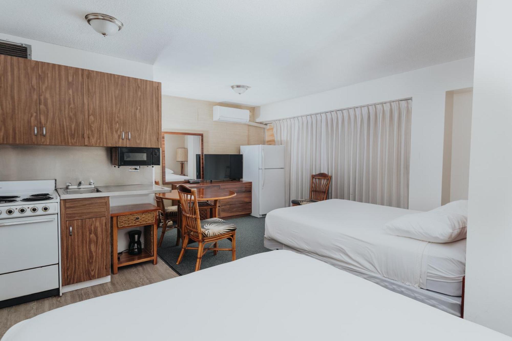 Royal Grove Waikiki Hotel Хонолулу Екстериор снимка