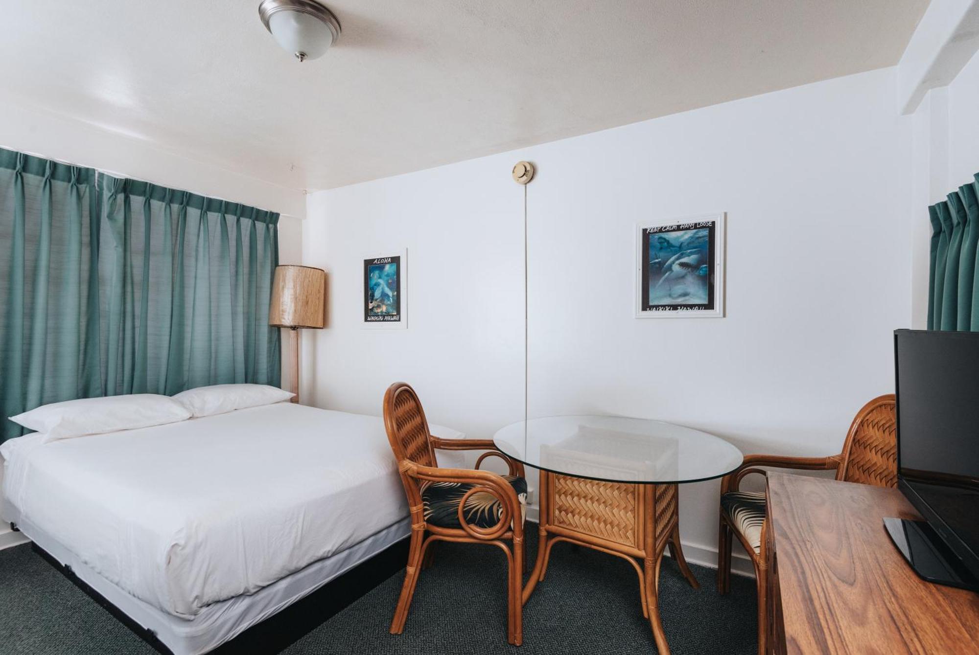 Royal Grove Waikiki Hotel Хонолулу Екстериор снимка