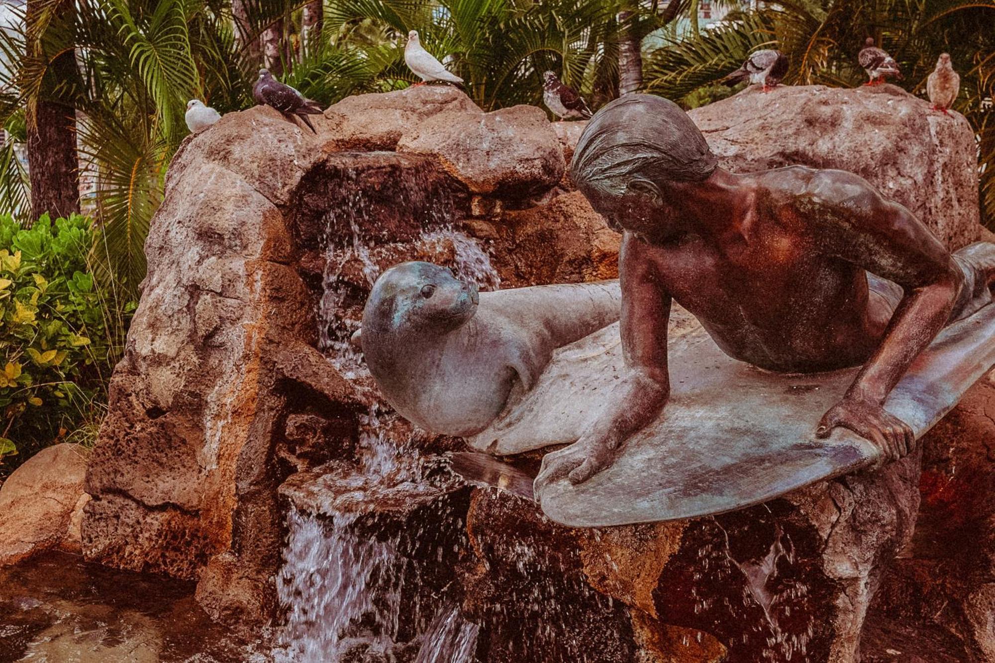 Royal Grove Waikiki Hotel Хонолулу Екстериор снимка